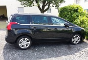 Отзыв Peugeot 5008